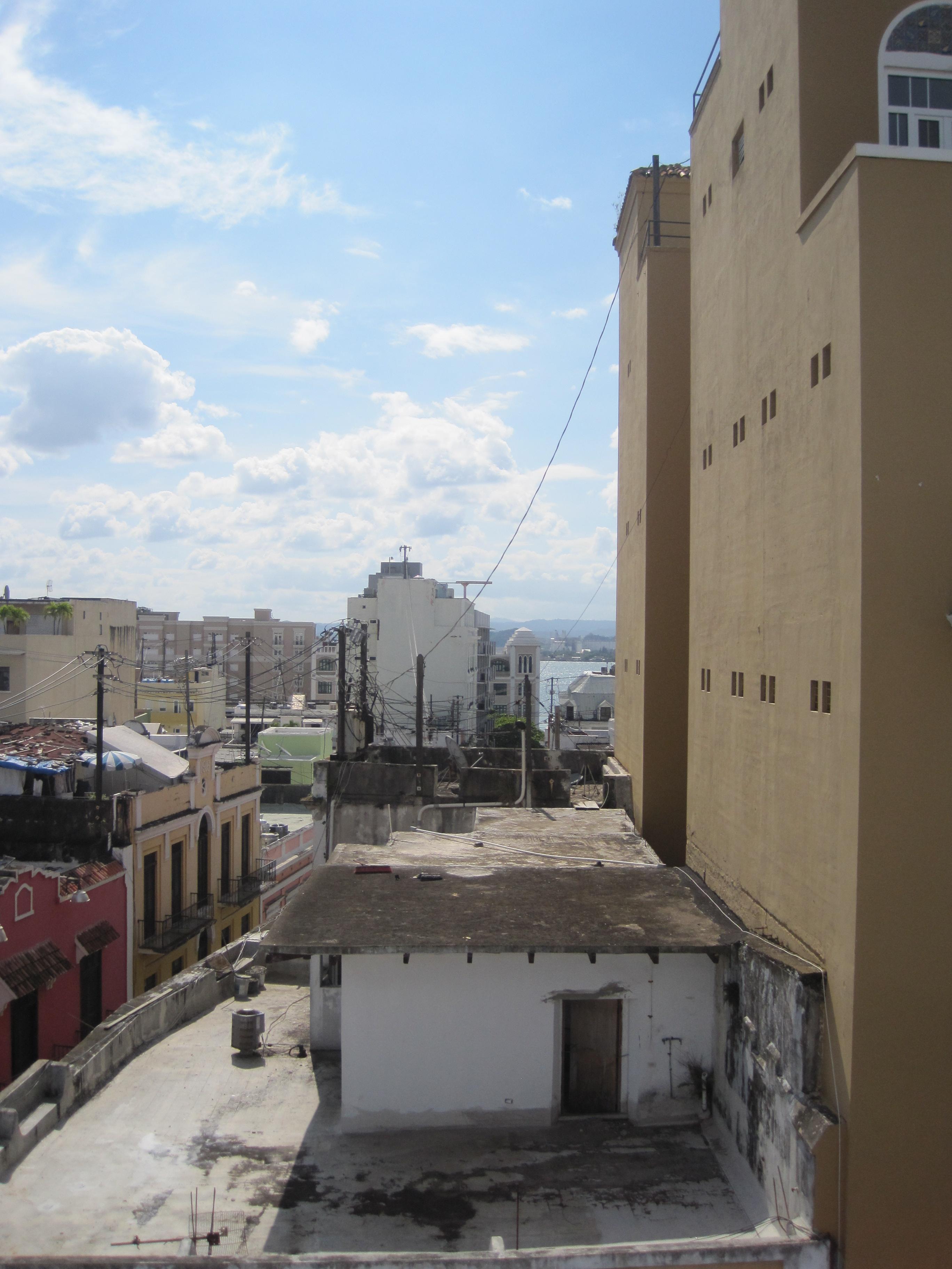 Calle de San Francisco 269 - San Juan (Viejo San Juan) - 2011 00099